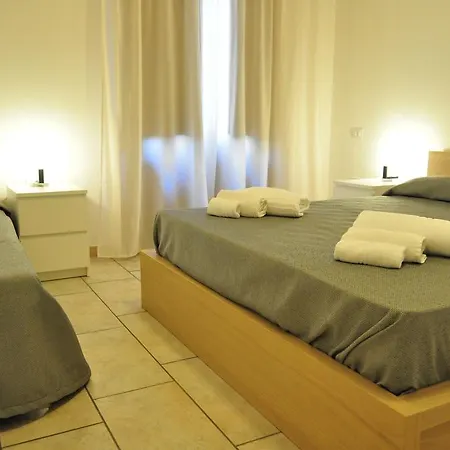 Rooms And Breakfast Zefiro San Vito Lo Capo Chambre photo