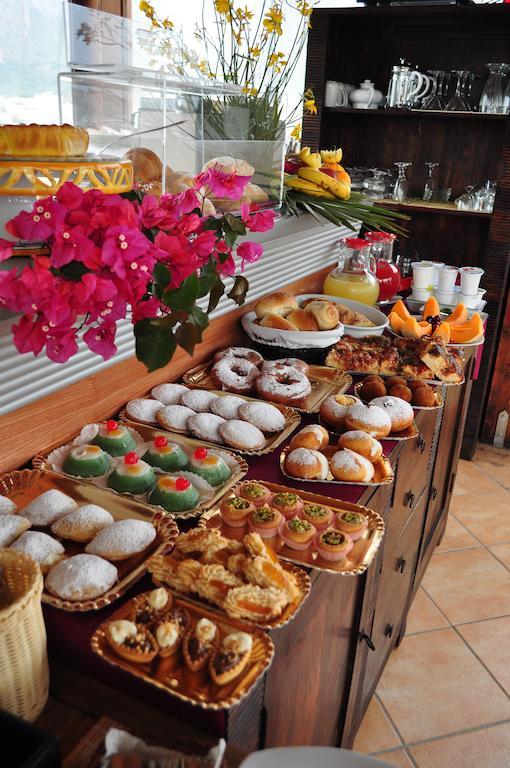 Rooms And Breakfast Zefiro Gasthof 3*