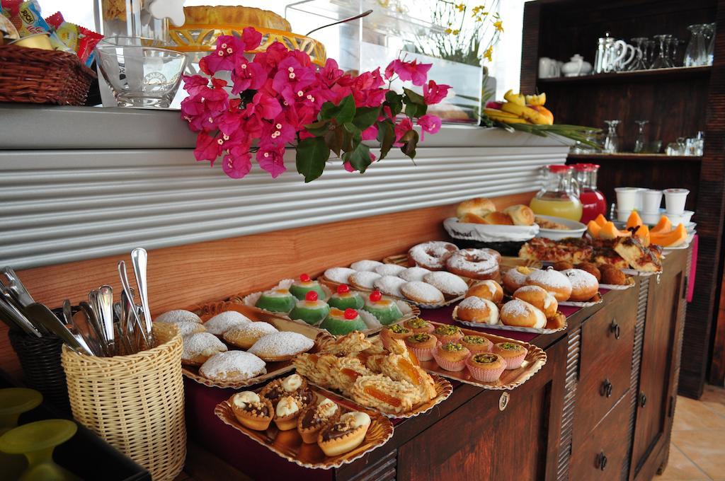 Rooms And Breakfast Zefiro Gasthof 3*