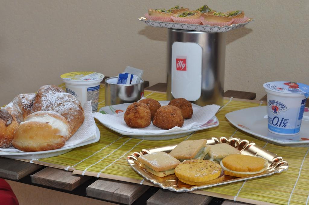 Rooms And Breakfast Zefiro Gasthof 3*