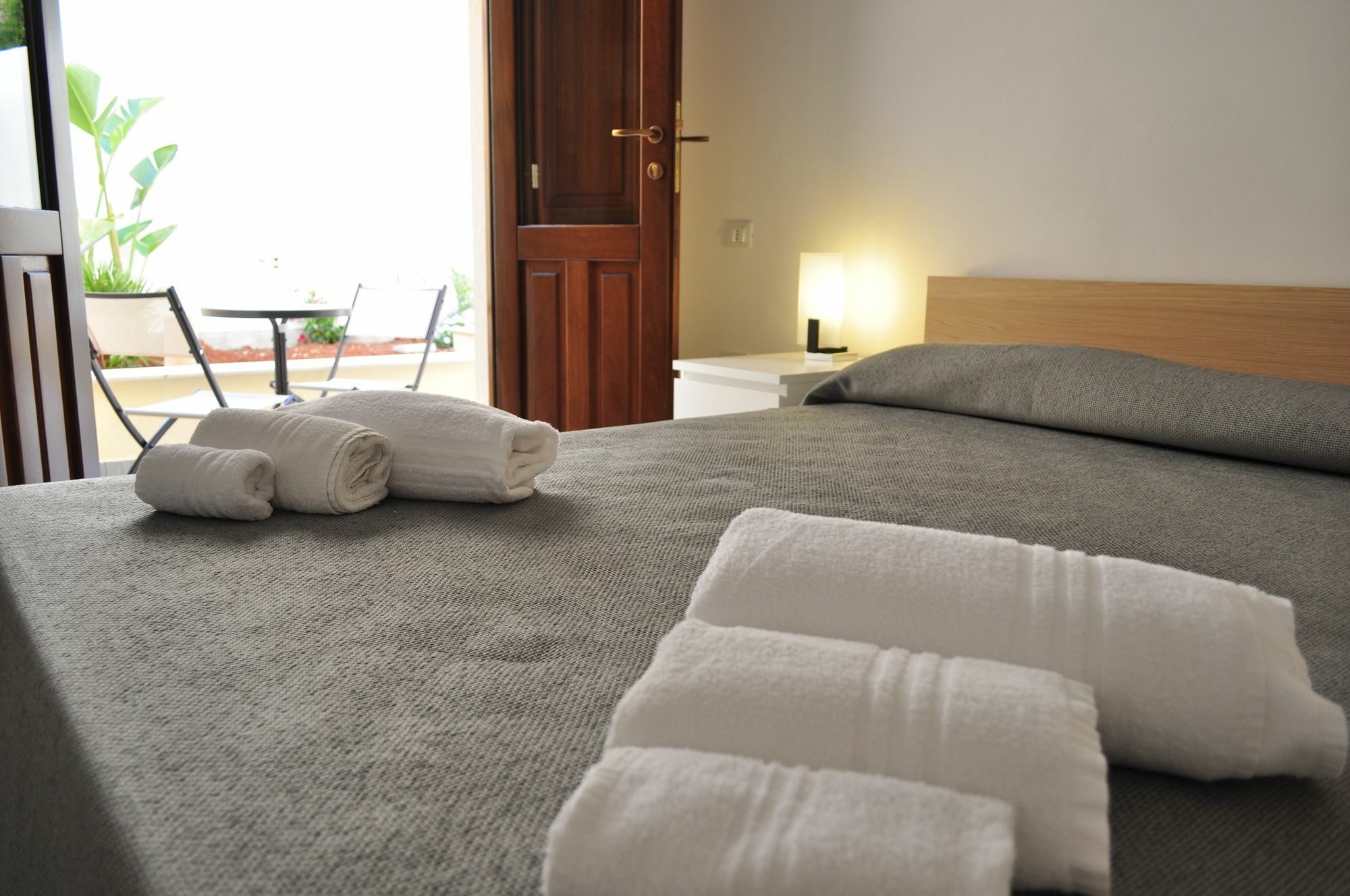 Rooms And Breakfast Zefiro Gasthof 3*
